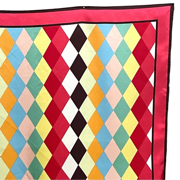 Gap Women’s Multicolored Geometric Print Shiny Satin Squared Scarf 30” - Picture 8 of 14